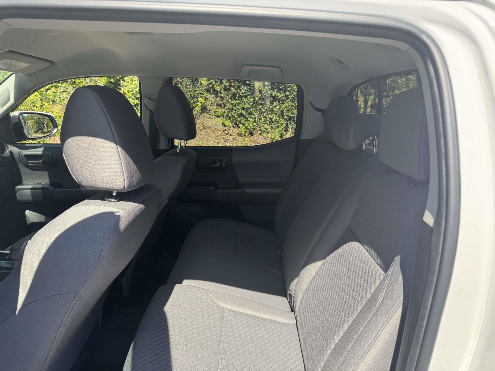 Used 2022 Toyota Tacoma SR AWD/4WD image 12