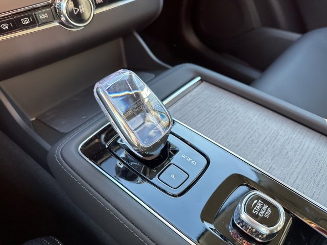 New 2026 Volvo XC90 B6 Ultra image 14