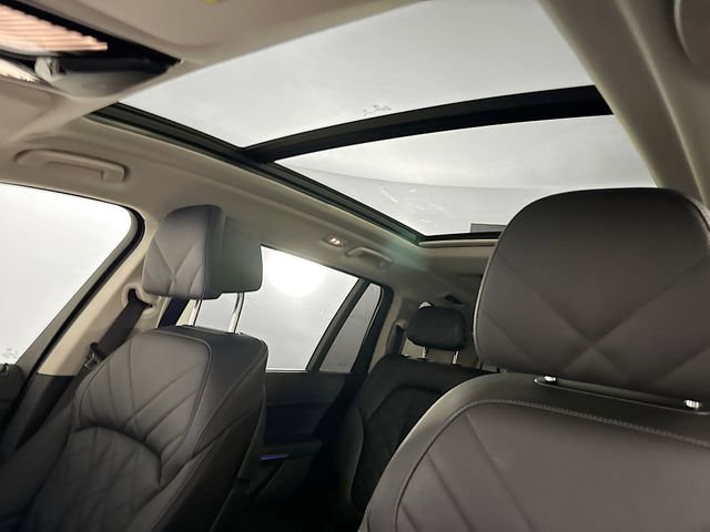 Used 2024 BMW X7 xDrive40i w/ Premium Package image 31