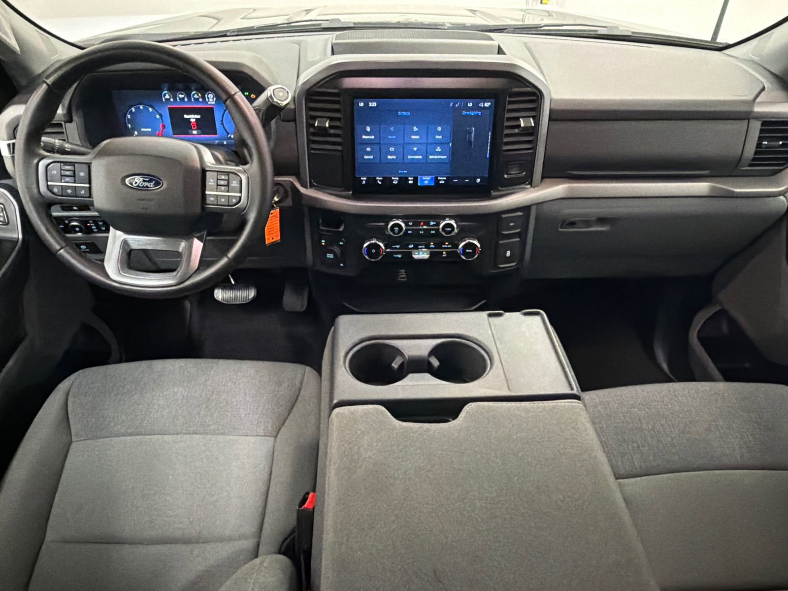 Used 2025 Ford F150 XLT w/ Equipment Group 301A Standard AWD/4WD image 17
