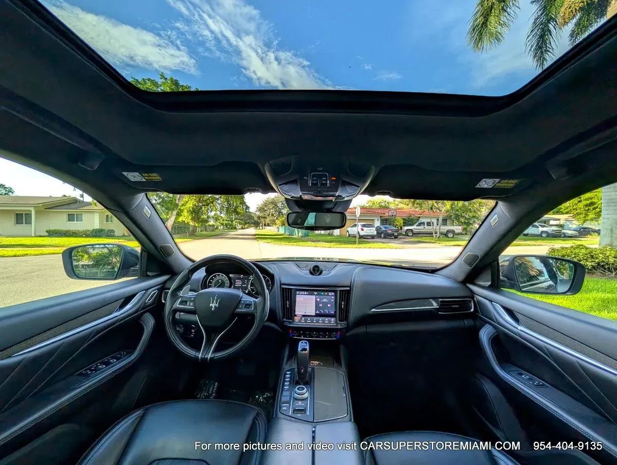 Used 2021 Maserati Levante image 36