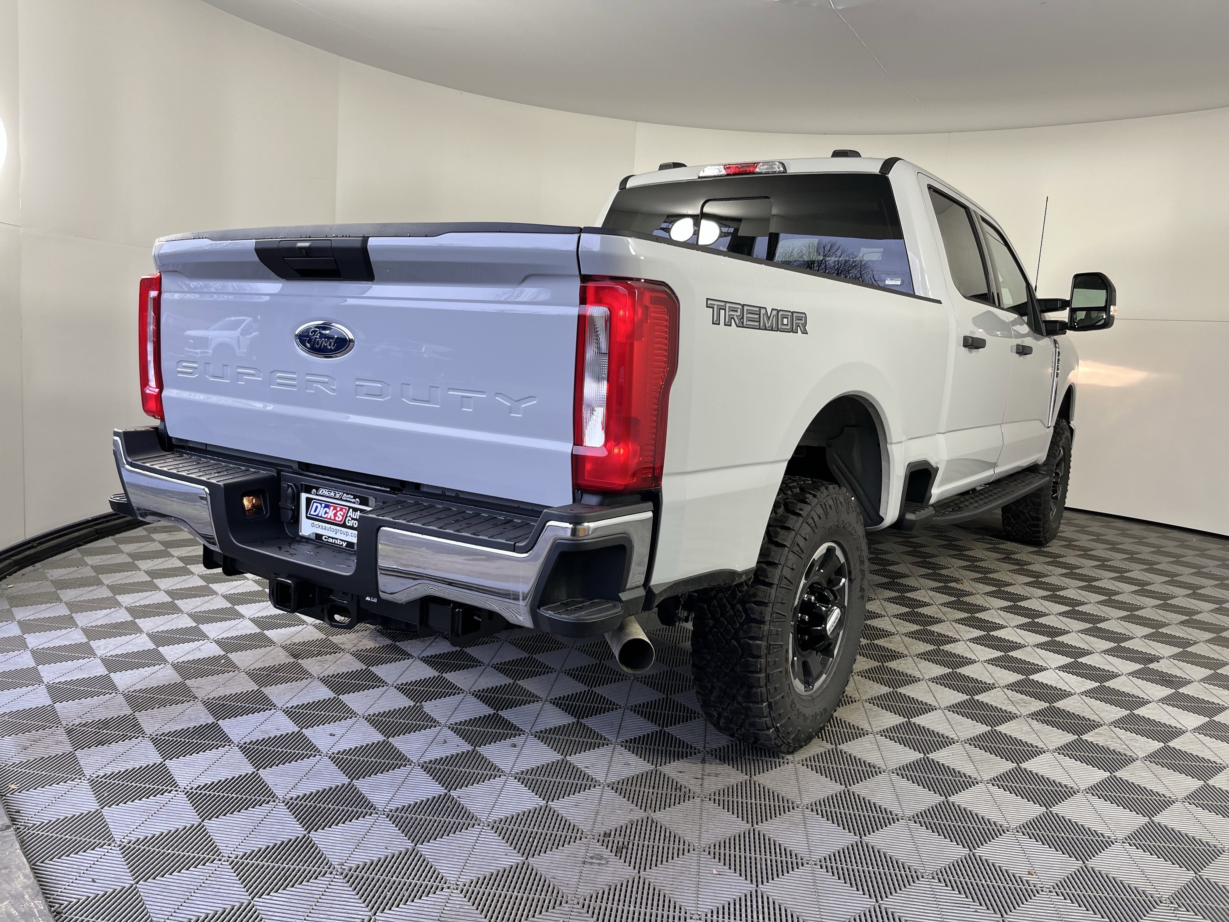 New 2026 Ford F250 XLT w/ Tremor Off-Road Package image 5