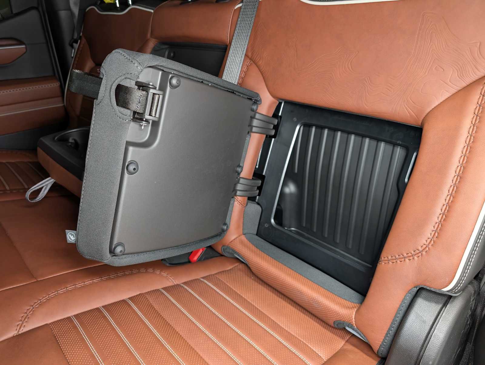 Certified 2025 GMC Sierra 1500 Denali Ultimate AWD/4WD image 28