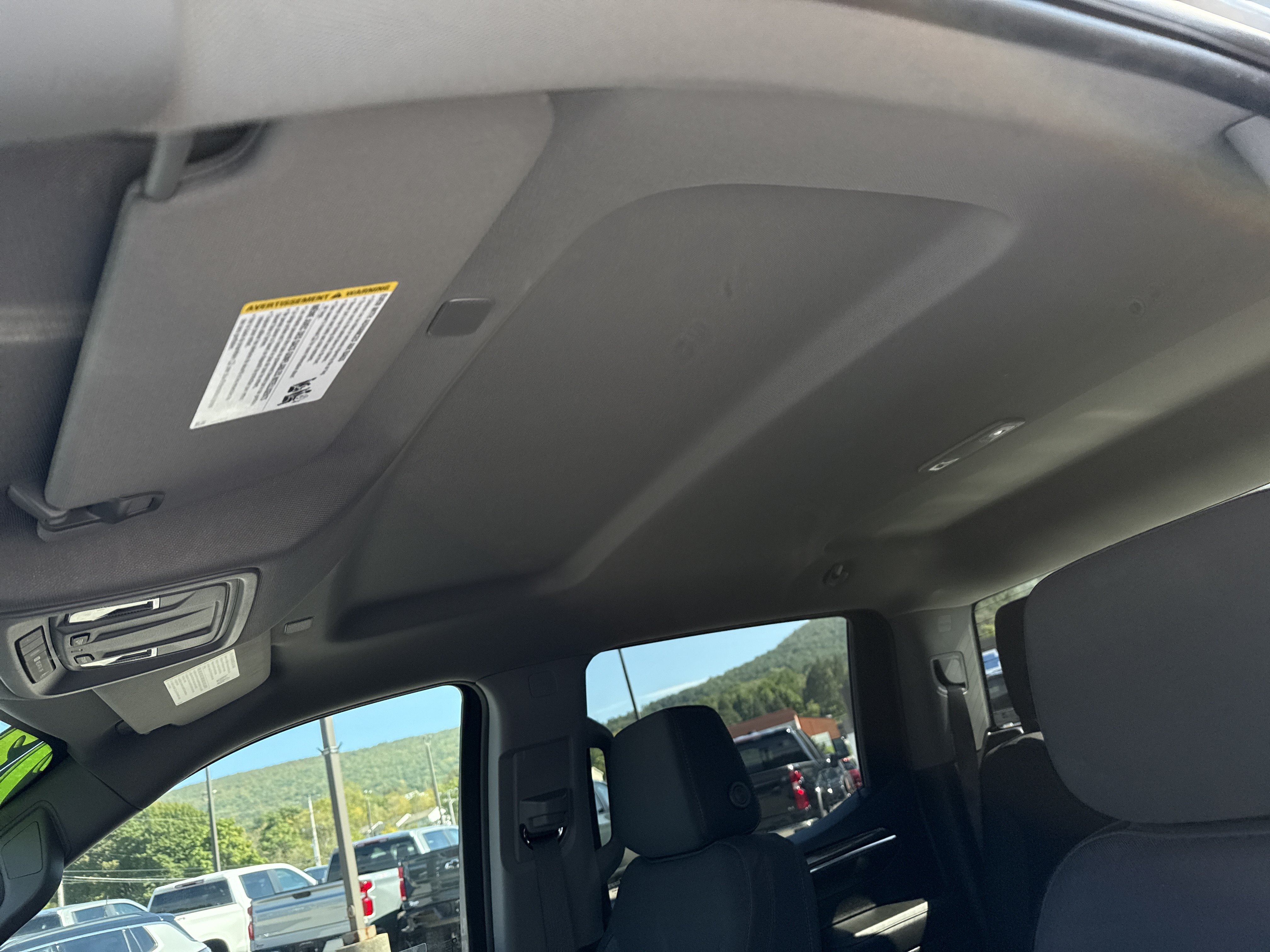 Used 2023 Chevrolet Silverado 1500 LT AWD/4WD image 28