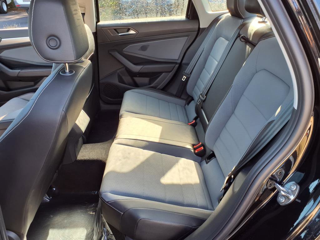 New 2025 Volkswagen Jetta SE image 7