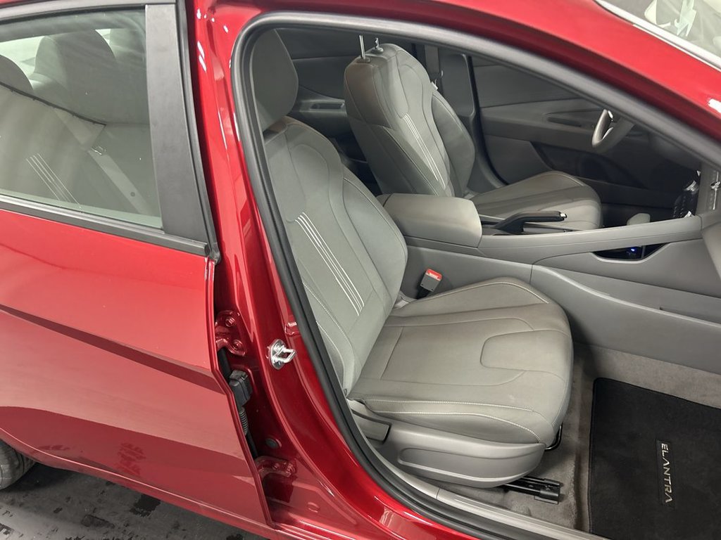 Used 2024 Hyundai Elantra SEL FWD image 22
