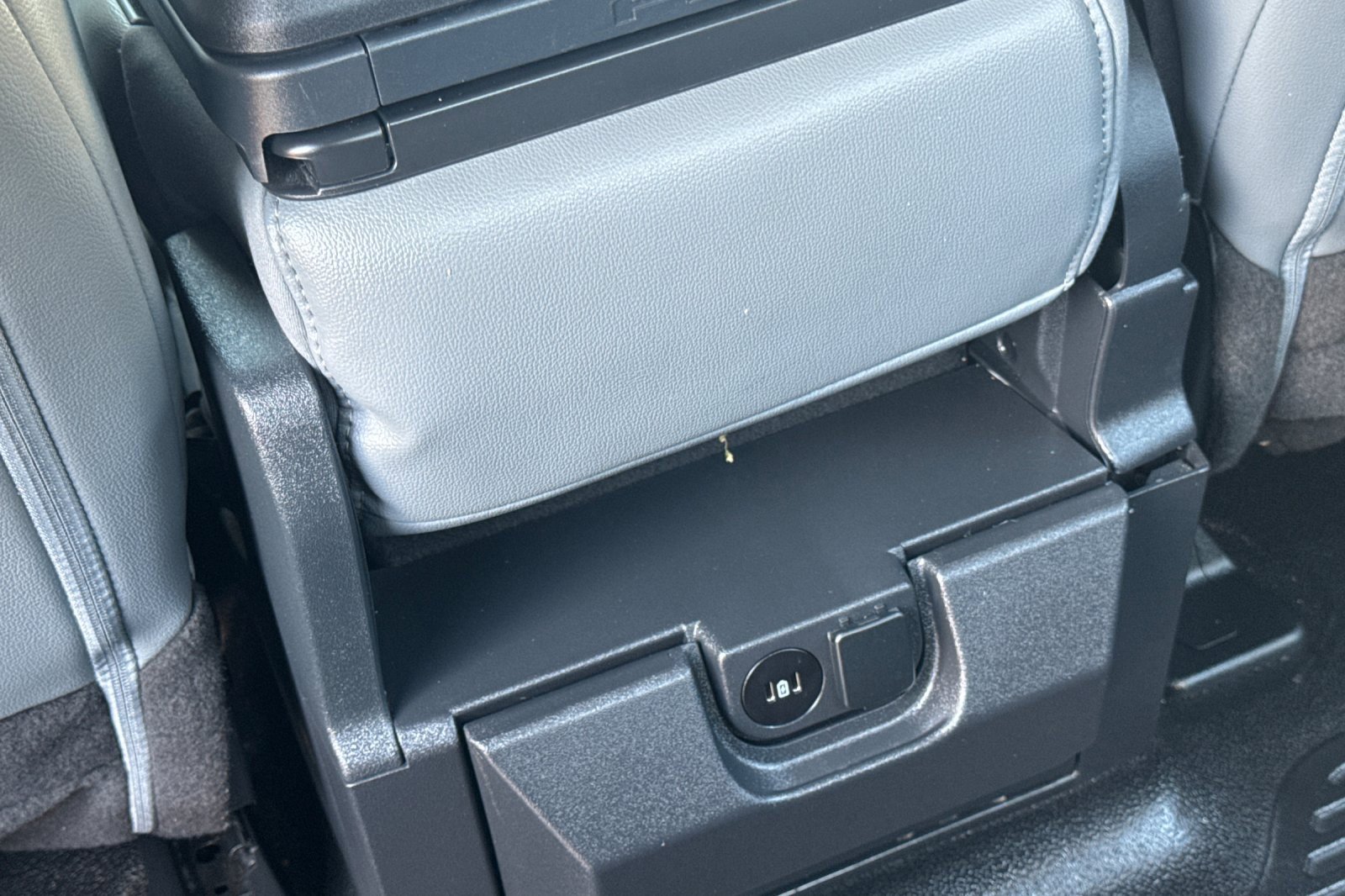 Used 2023 Ford F250 XL image 40