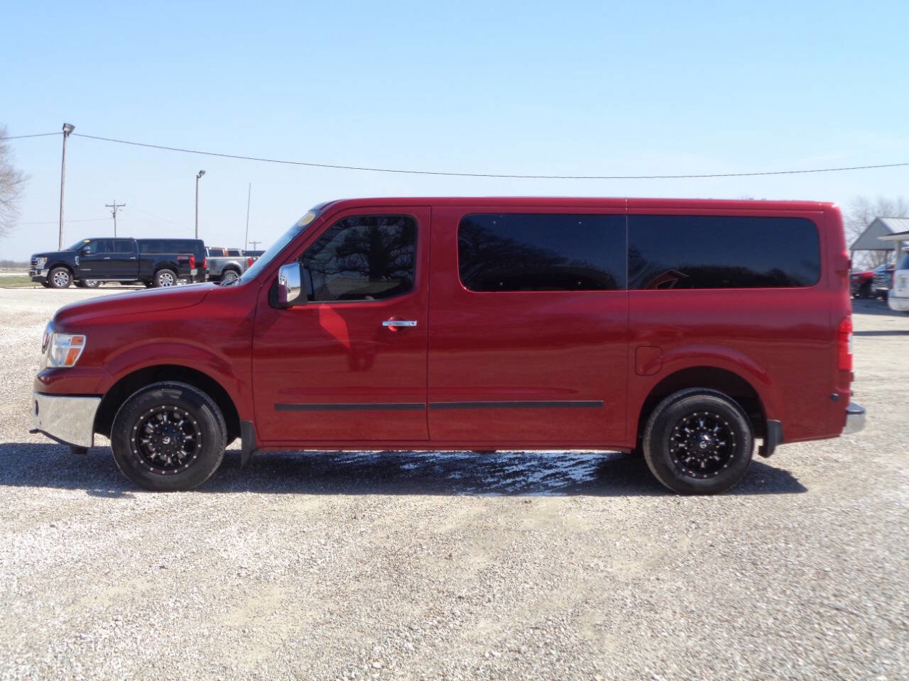 Used 2019 Nissan NV 3500 SL RWD image 1