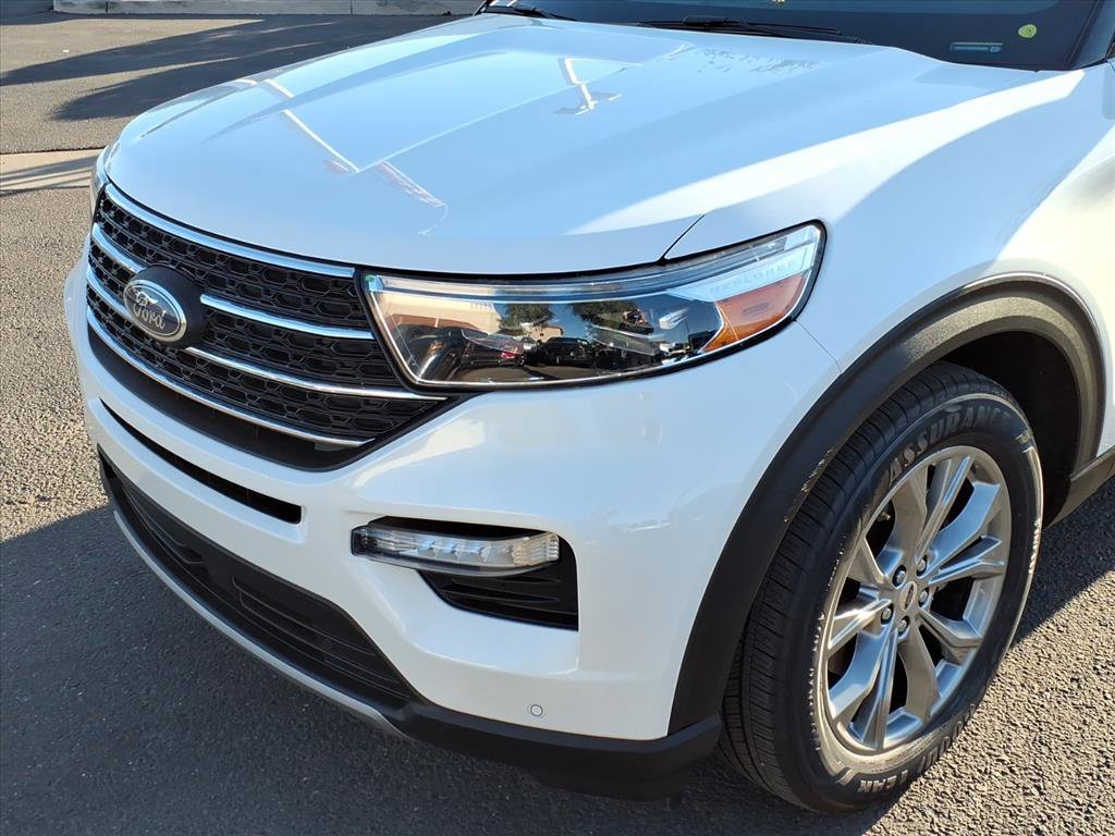 Certified 2022 Ford Explorer XLT w/ Equipment Group 202A image 8
