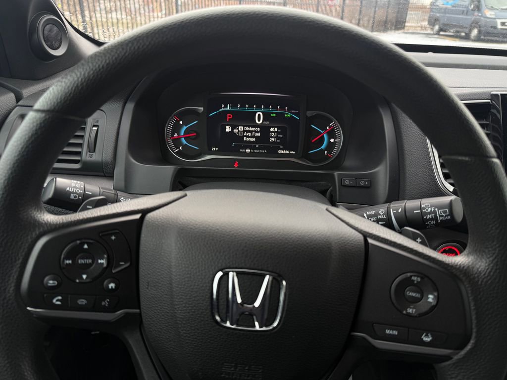 Used 2022 Honda Pilot Sport image 21