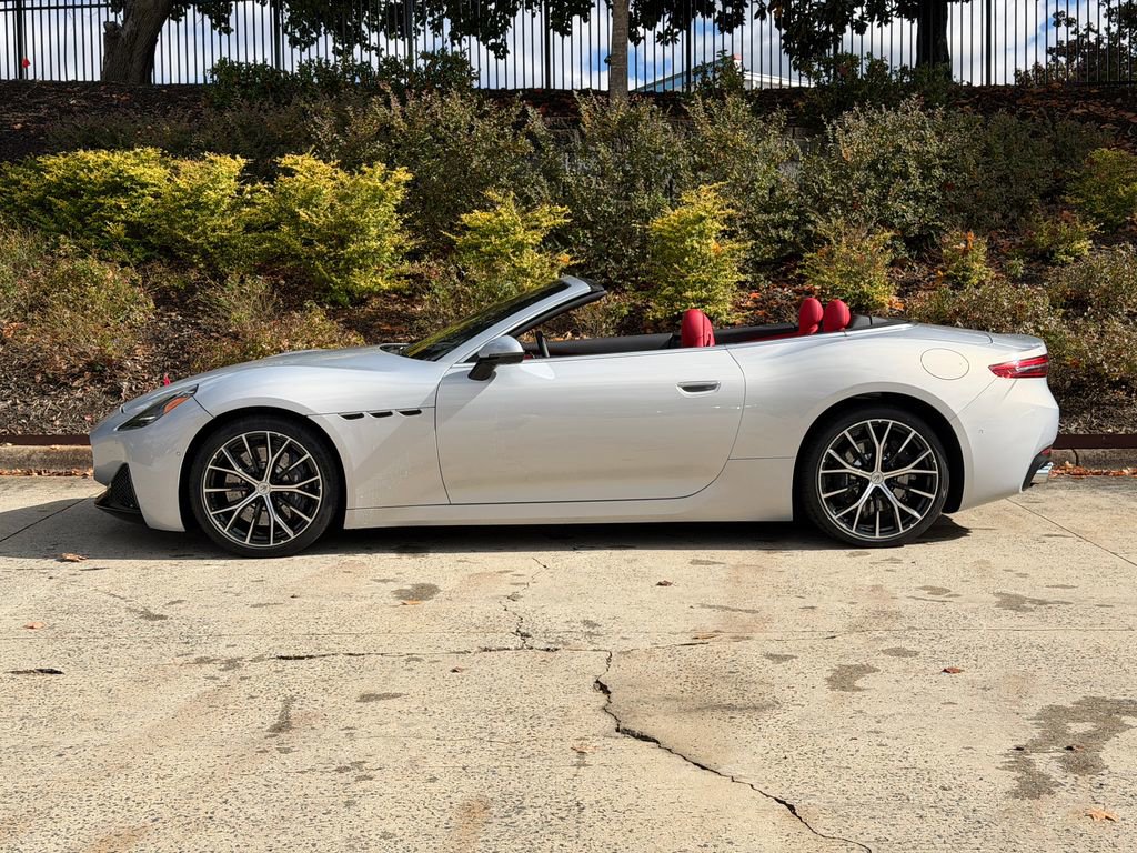 New 2026 Maserati GranCabrio Modena image 7