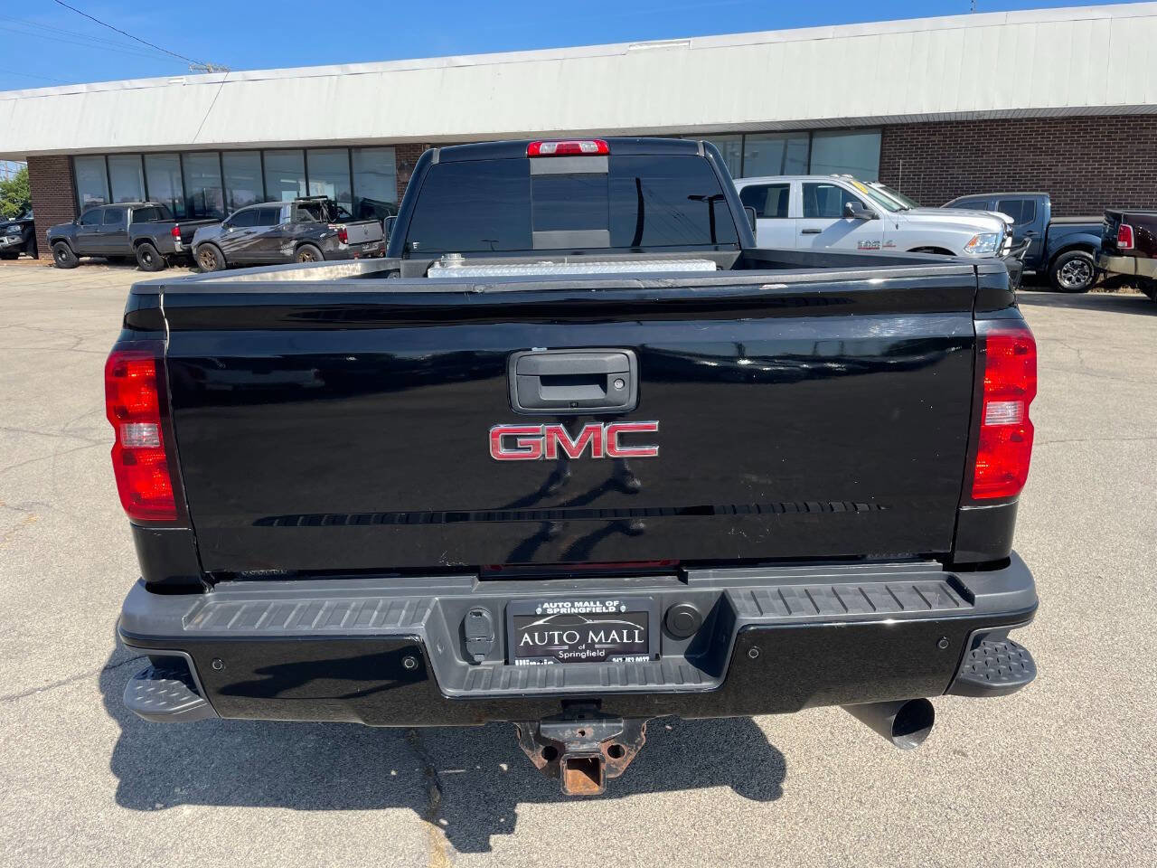 Used 2016 GMC Sierra 3500 Denali w/ Duramax Plus Package image 4
