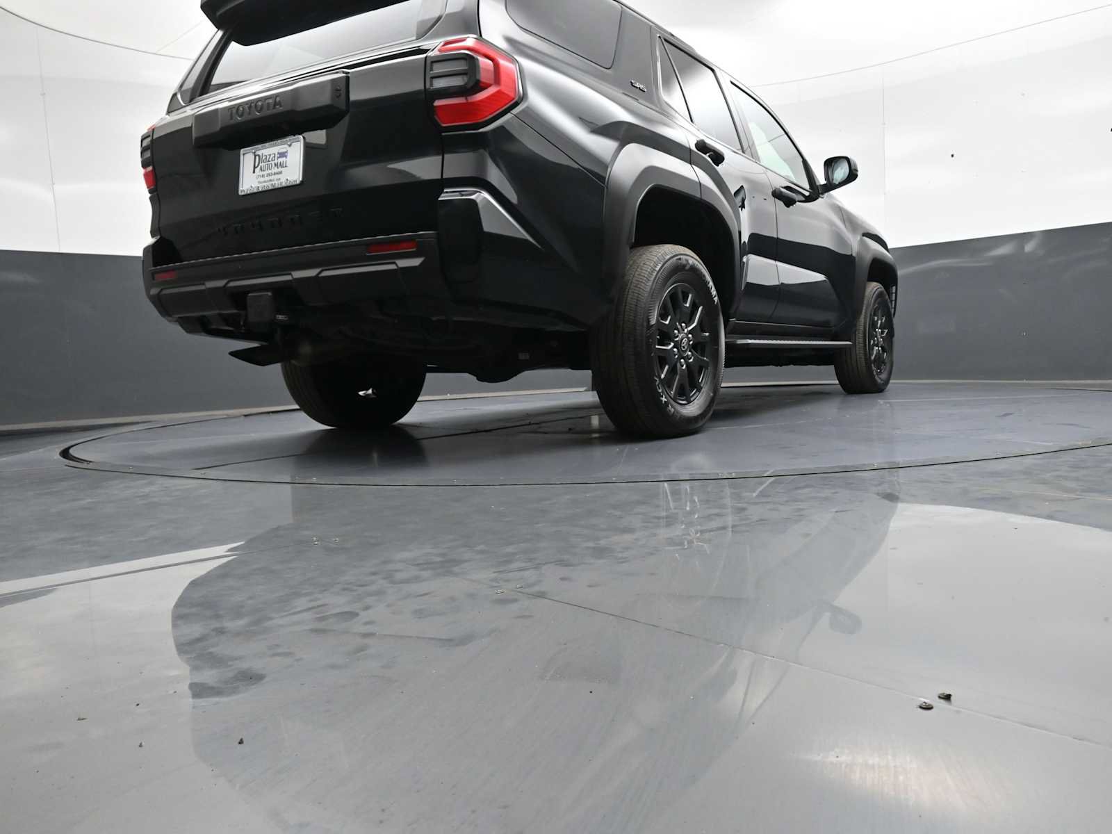 Certified 2025 Toyota 4Runner SR5 AWD/4WD image 29