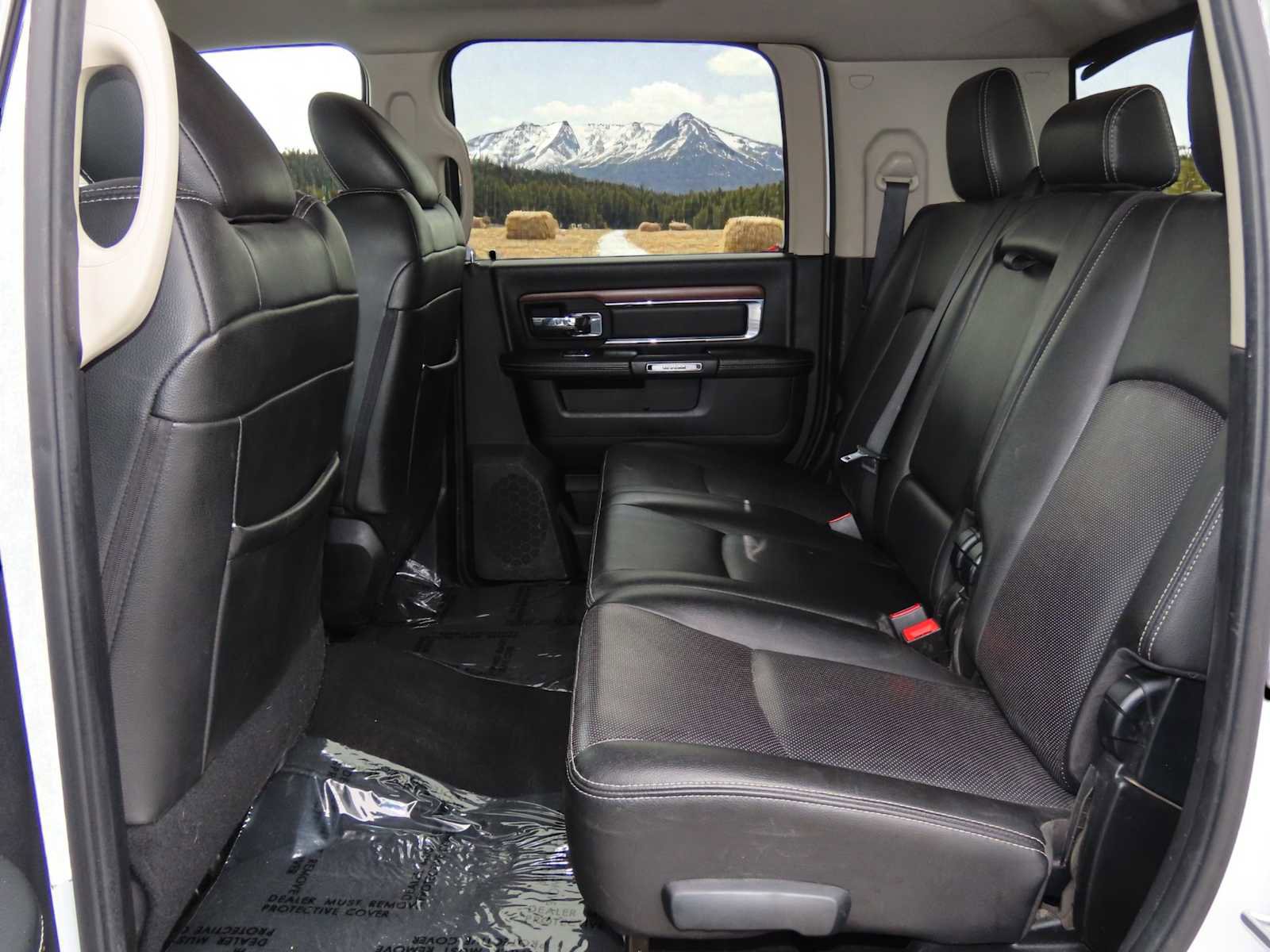 Used 2015 RAM 3500 Laramie w/ Convenience Group image 17