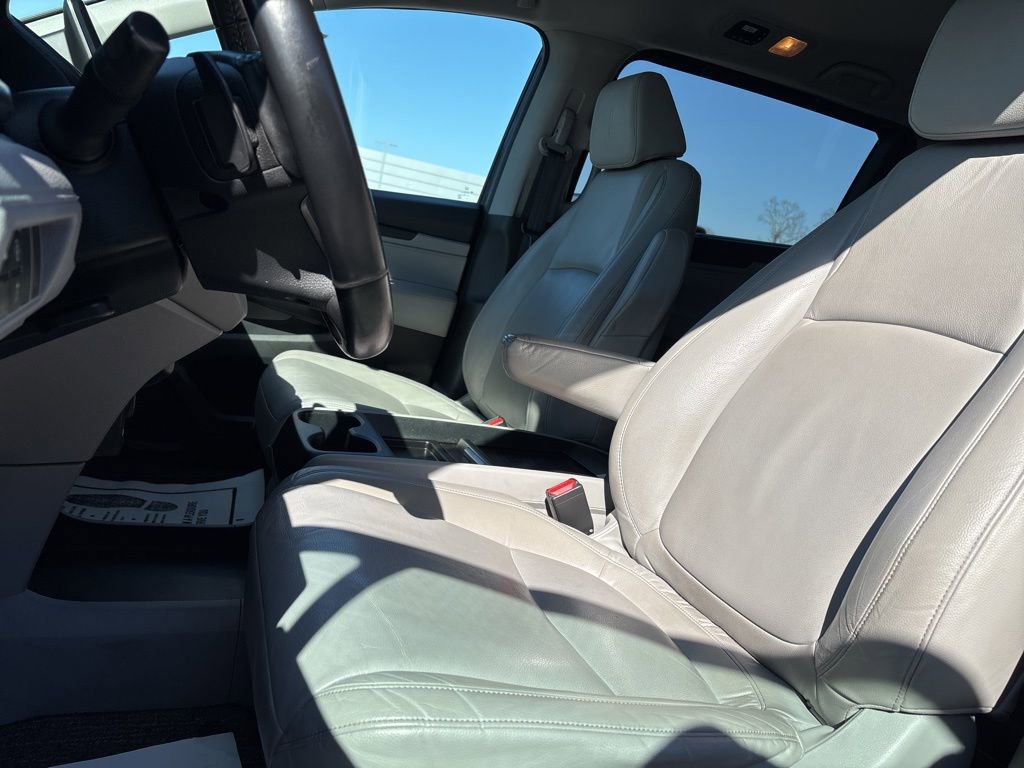 Used 2023 Honda Odyssey EX-L image 12