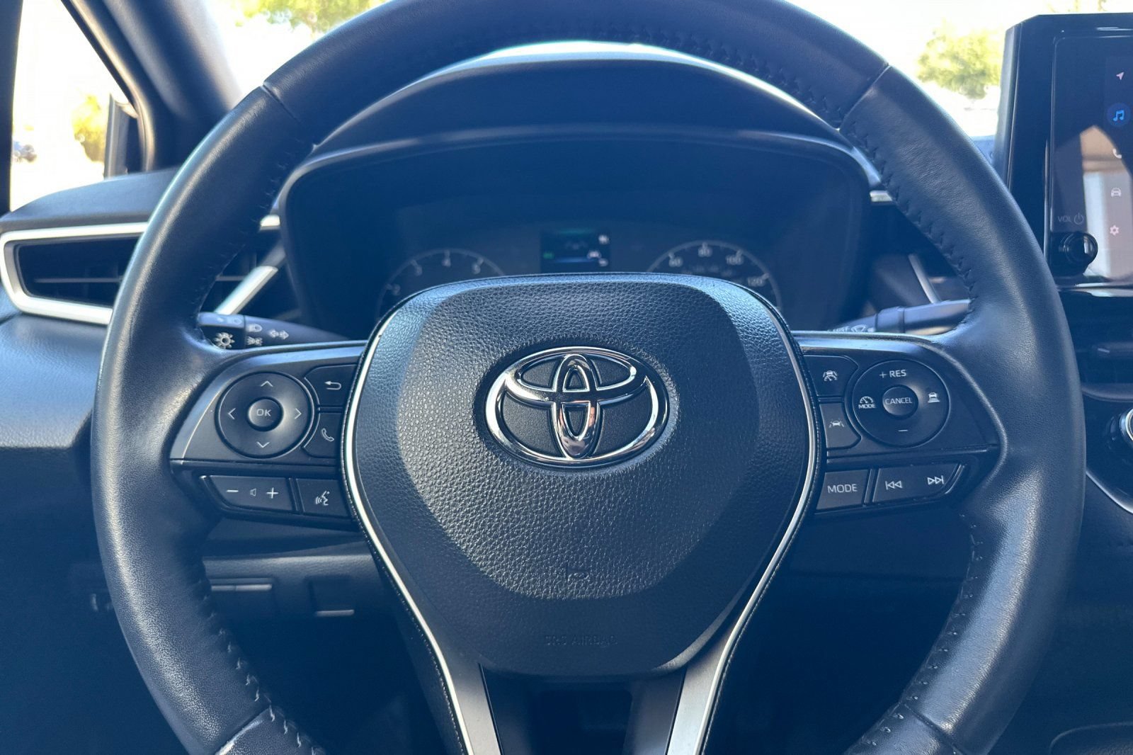 Used 2023 Toyota Corolla SE w/ SE Premium Package FWD image 23