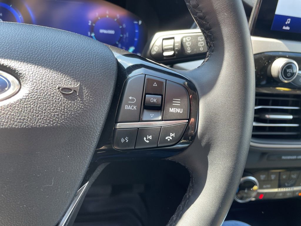 Used 2022 Ford Escape SEL w/ Technology Package image 28