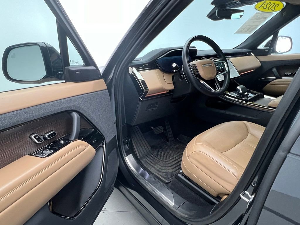 Used 2024 Land Rover Range Rover Sport SE image 21