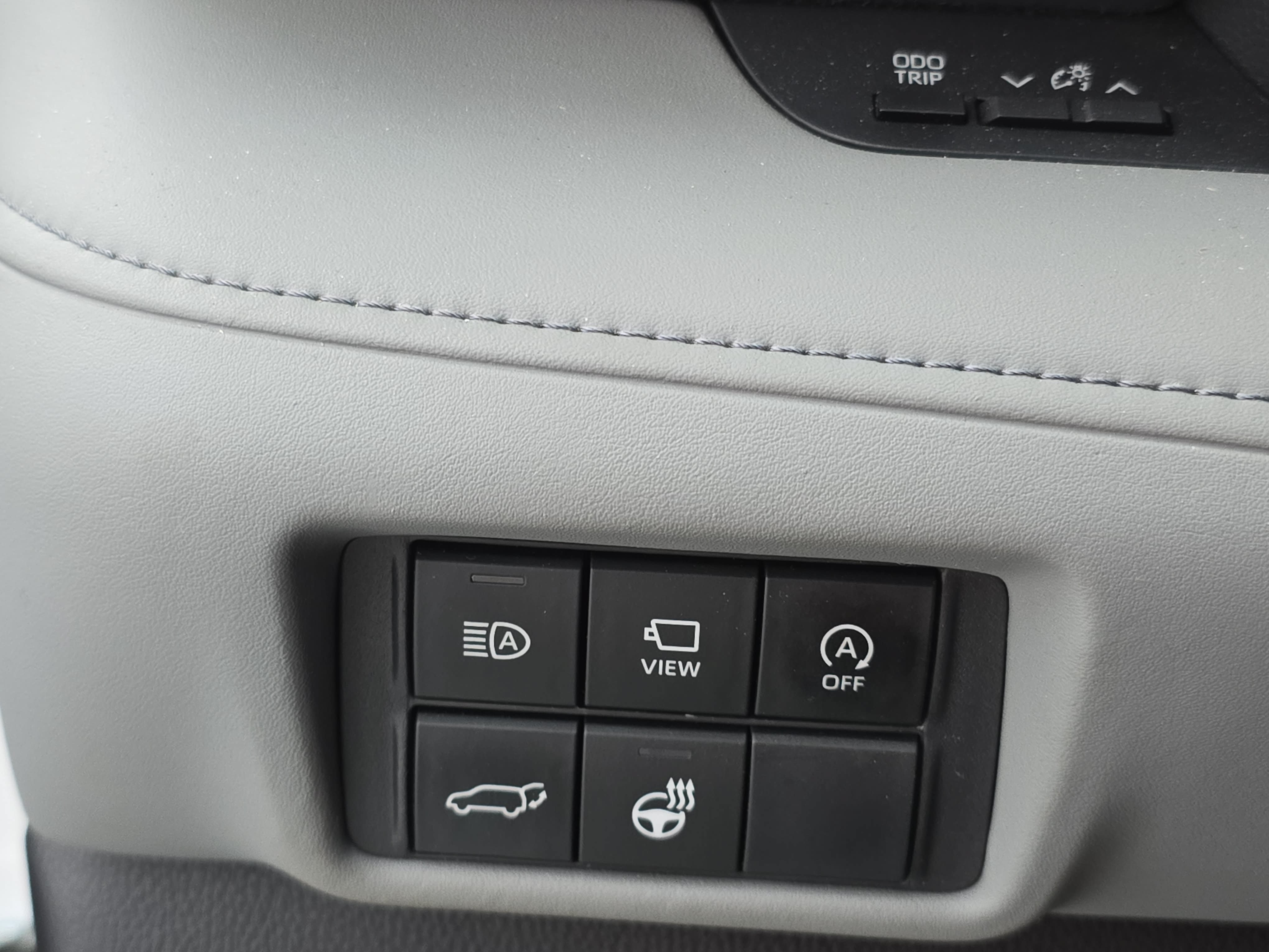 Used 2023 Toyota Highlander Limited FWD image 26