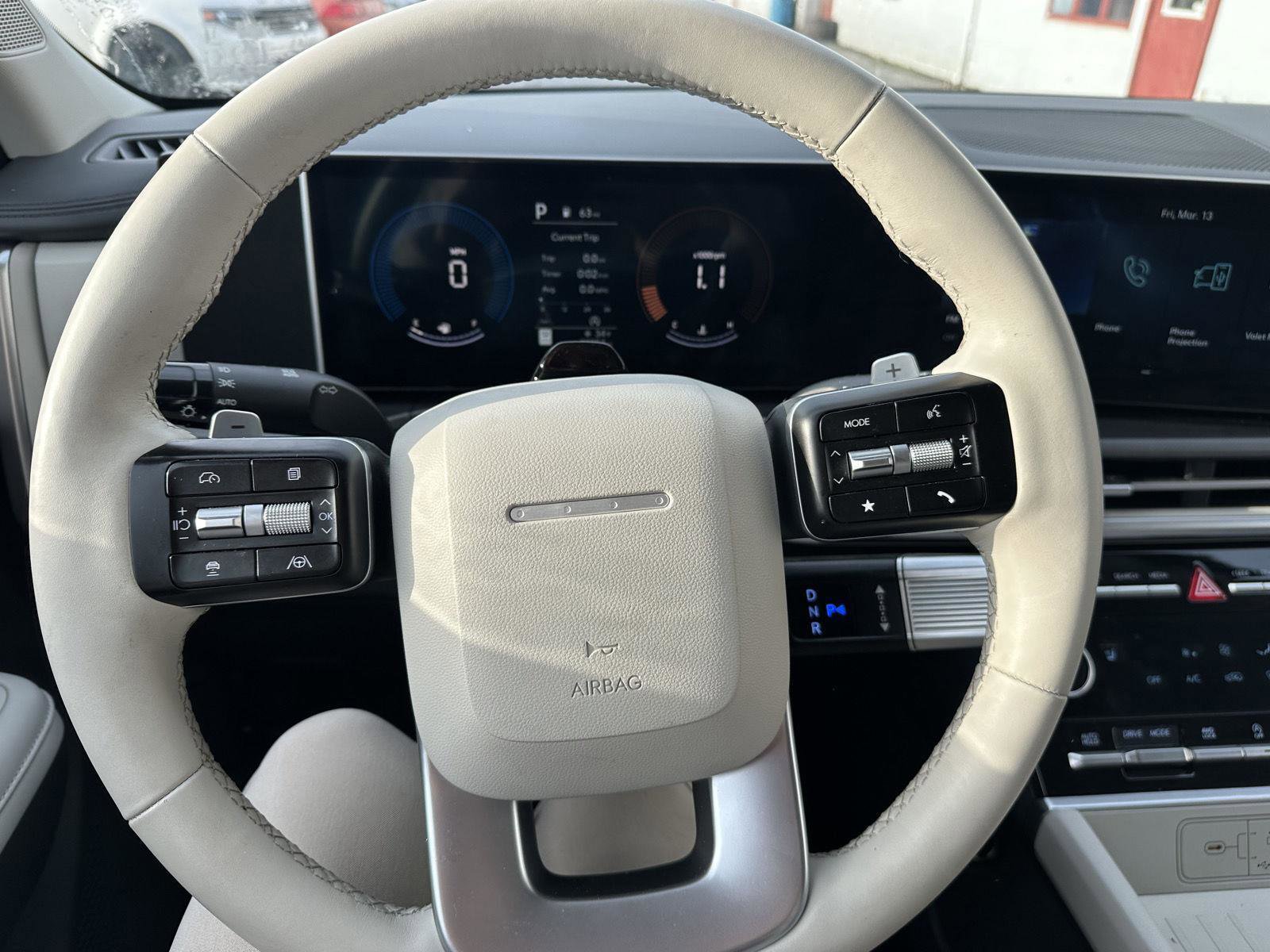 Used 2025 Hyundai Santa Fe SEL image 9