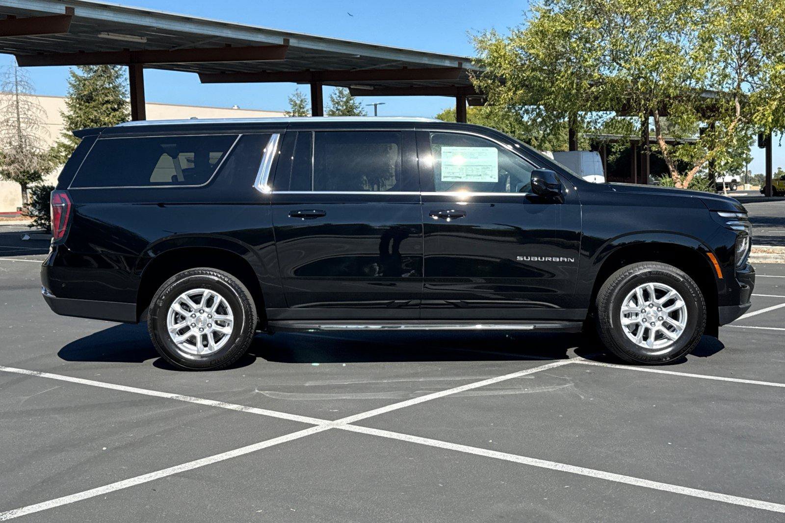 New 2026 Chevrolet Suburban LS w/ Max Trailering Package RWD image 3
