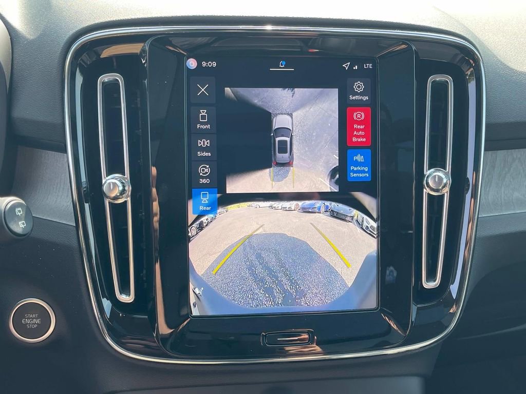 New 2026 Volvo XC40 B5 Plus w/ Protection Package Premier image 23