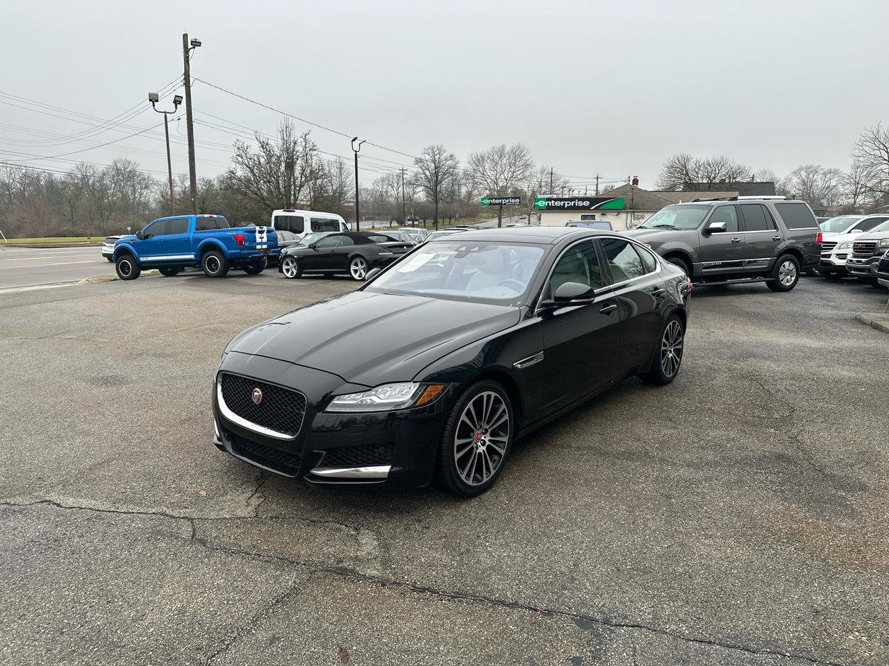 Used 2017 Jaguar XF Prestige image 8