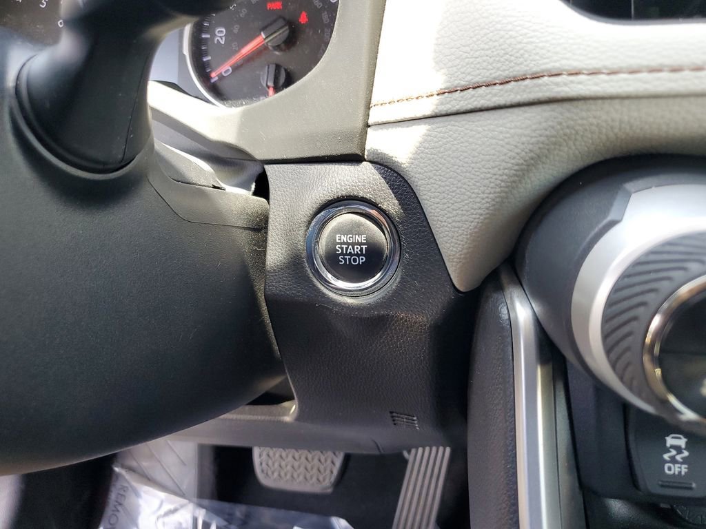 Used 2019 Toyota RAV4 XLE image 30