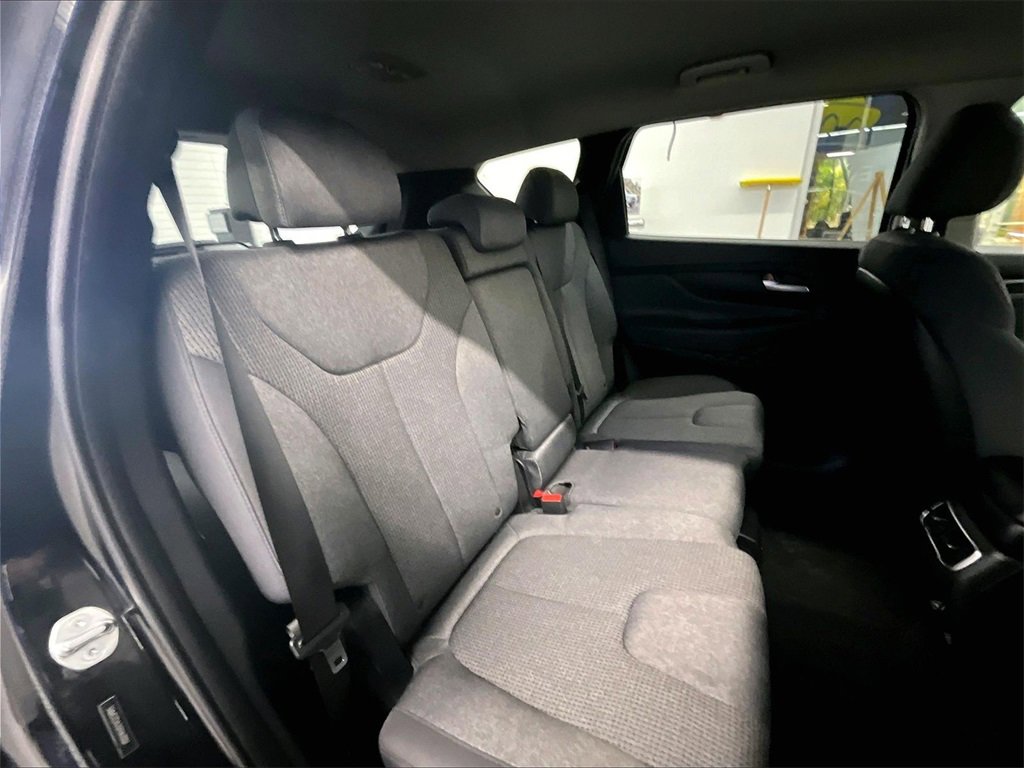 Used 2023 Hyundai Santa Fe SEL image 16