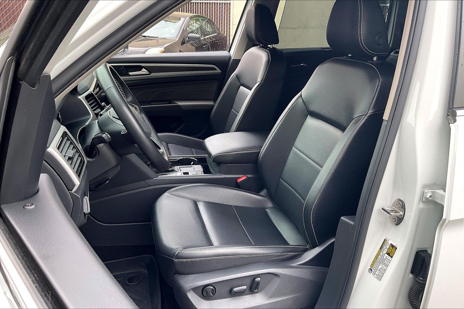 Certified 2022 Volkswagen Atlas SE FWD image 24