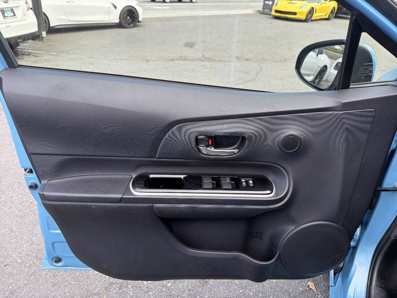 Used 2015 Toyota Prius C Two FWD image 28