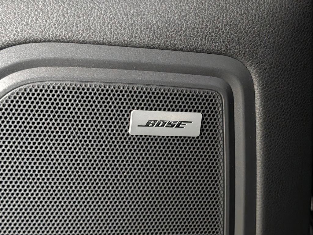 Certified 2023 Porsche Macan S image 28