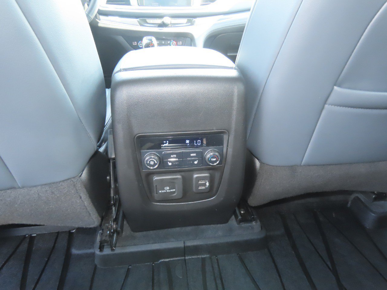Used 2021 Buick Enclave Premium w/ Surround and Sites Package AWD/4WD image 23