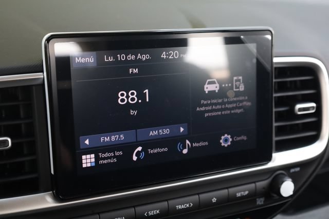 New 2026 Hyundai Venue SEL FWD image 17