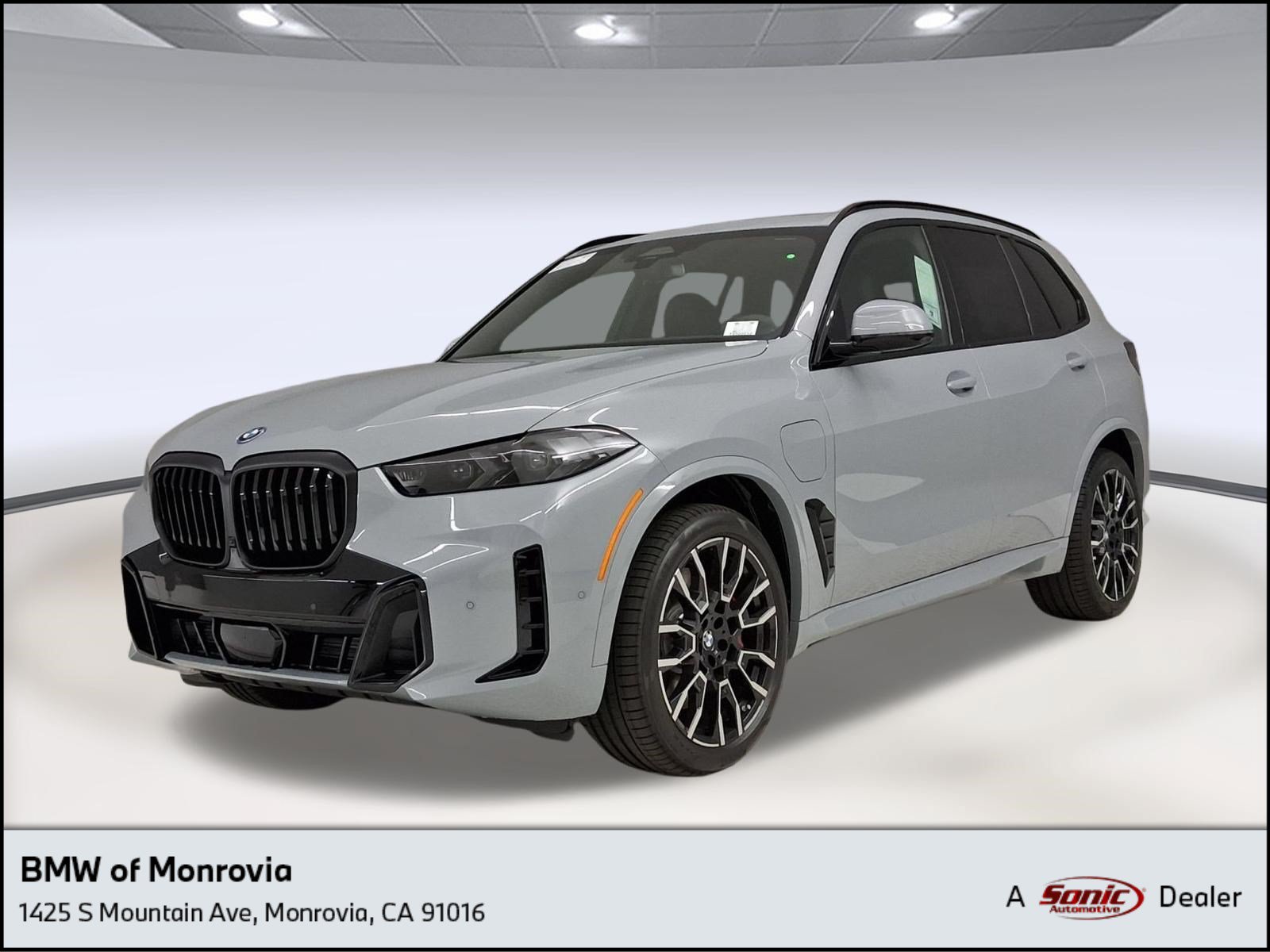 New 2026 BMW X5 xDrive50e w/ M Sport Package