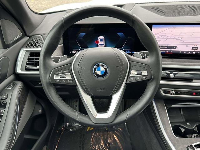 Certified 2025 BMW X5 xDrive50e w/ Premium Package image 22