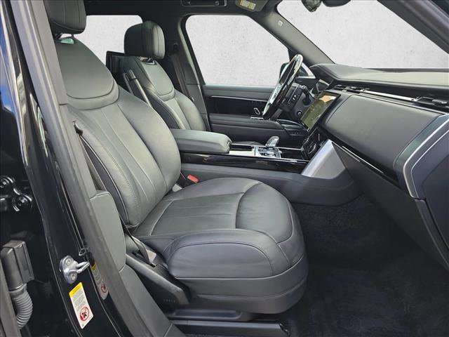 Used 2023 Land Rover Range Rover Long Wheelbase SE image 10