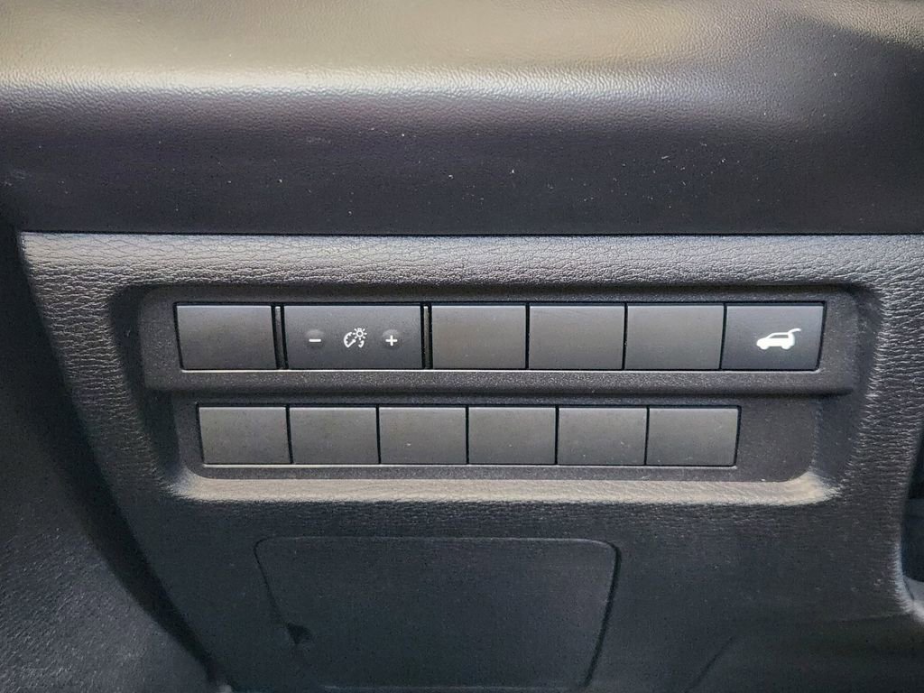 Used 2022 Mitsubishi Outlander SE image 21