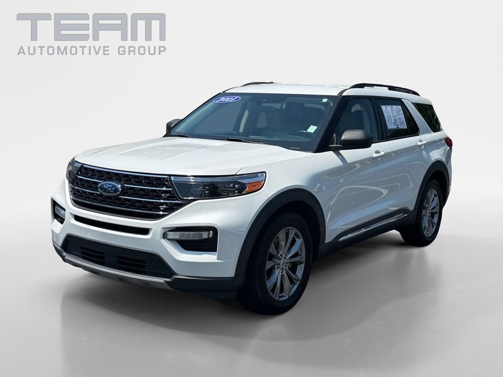 Used 2021 Ford Explorer XLT w/ Equipment Group 202A RWD image 3