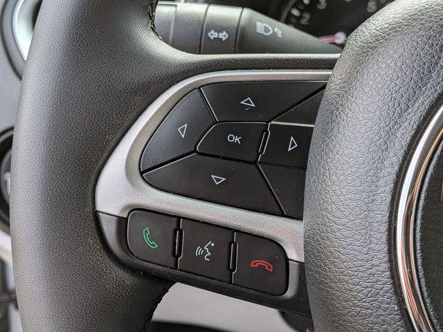 Certified 2018 Jeep Renegade Latitude w/ Popular Equipment Group image 18