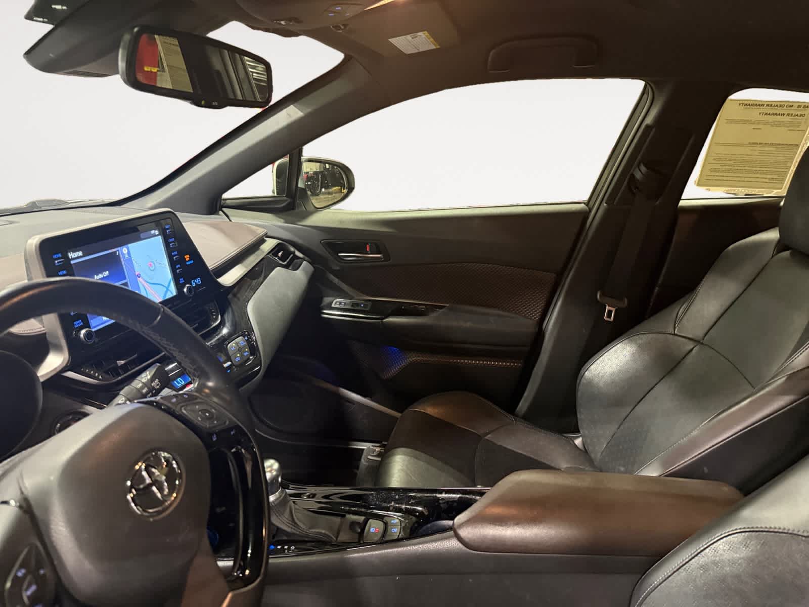 Used 2019 Toyota C-HR Limited FWD image 10