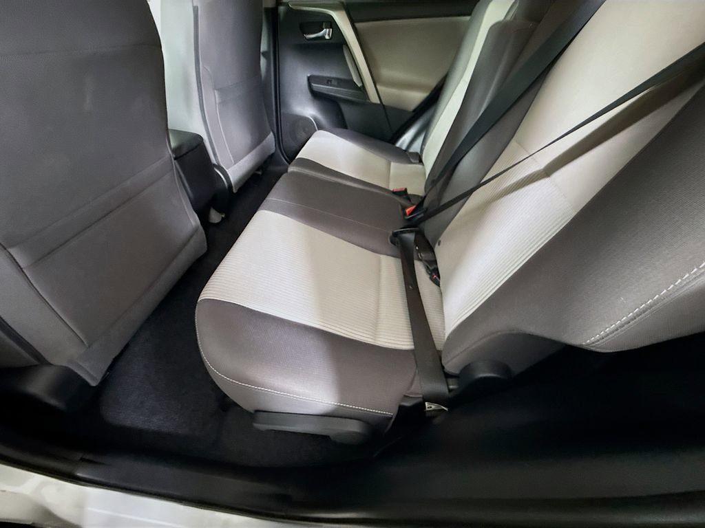 Used 2014 Toyota RAV4 XLE AWD/4WD image 26