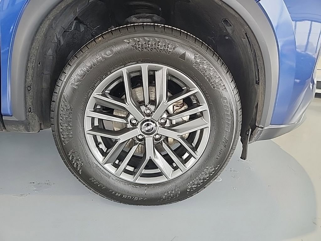Used 2023 Nissan Rogue S image 16