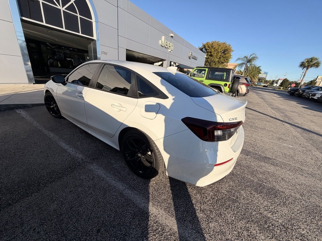 Used 2025 Honda Civic Sport image 6