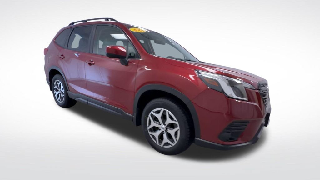 Used 2024 Subaru Forester Premium AWD/4WD image 2