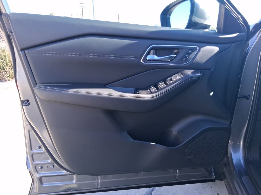 New 2026 Nissan Rogue Platinum w/ Tech Package image 21