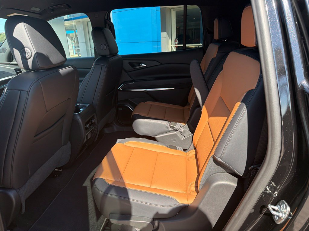 New 2027 Chevrolet Traverse Z71 w/ Enhanced Driving Package AWD/4WD image 29