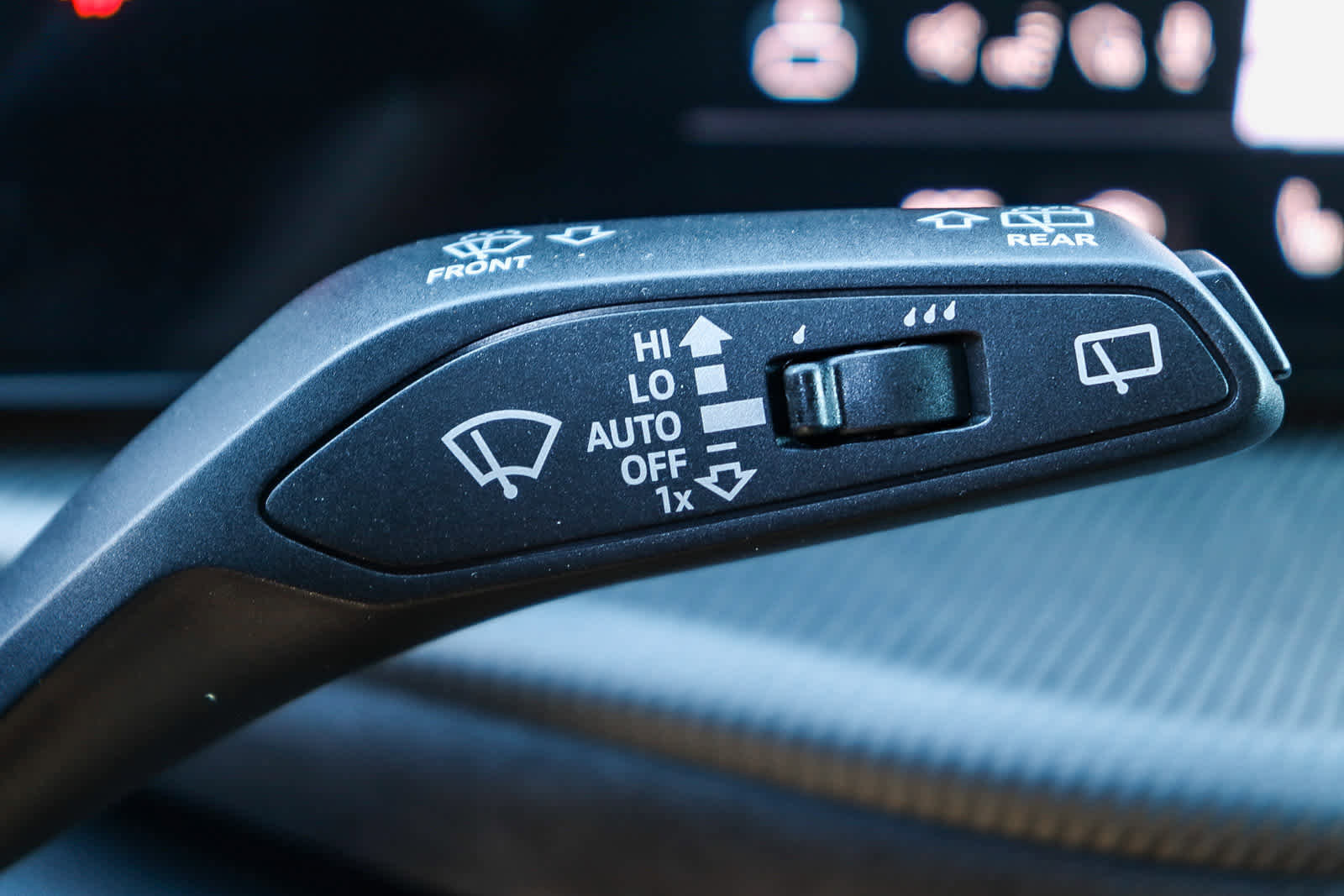 New 2025 Audi SQ5 Premium Plus image 30