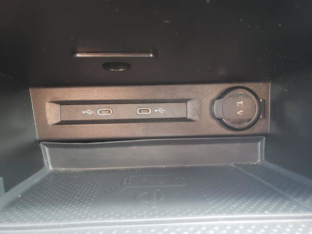 Used 2024 Volkswagen Tiguan SE AWD/4WD image 25