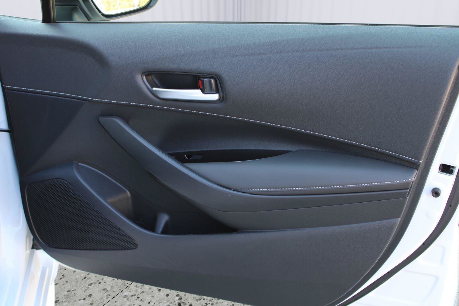 Certified 2024 Toyota Corolla SE w/ SE Package FWD image 39